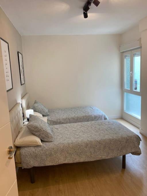 176A Apto Moderno De 3 Habitaciones Gijón Eksteriør bilde